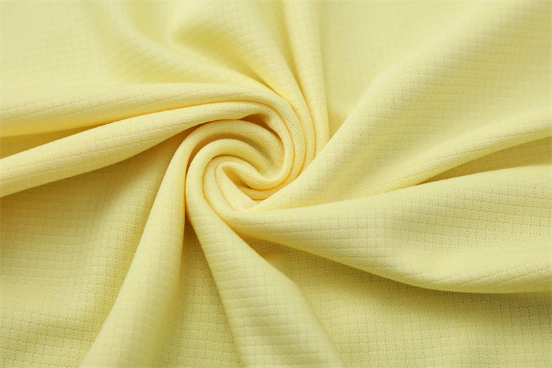 Set Oficial Real Madrid Cuarta Equipación 25/26 – Energía Futurista en Amarillo Neón