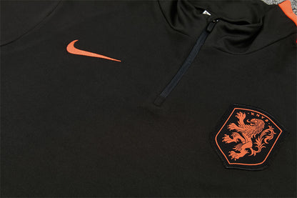 Conjunto Países Bajos 2026/2027 – Negro/Naranja Entrenamiento