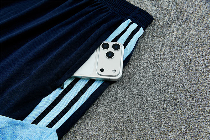 Conjunto Argentina 2025/2026 – Equipación de Entrenamiento Azul Marino