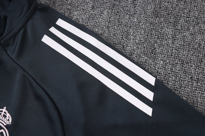 Chándal Real Madrid 2025/2026 – Elegancia Merengue