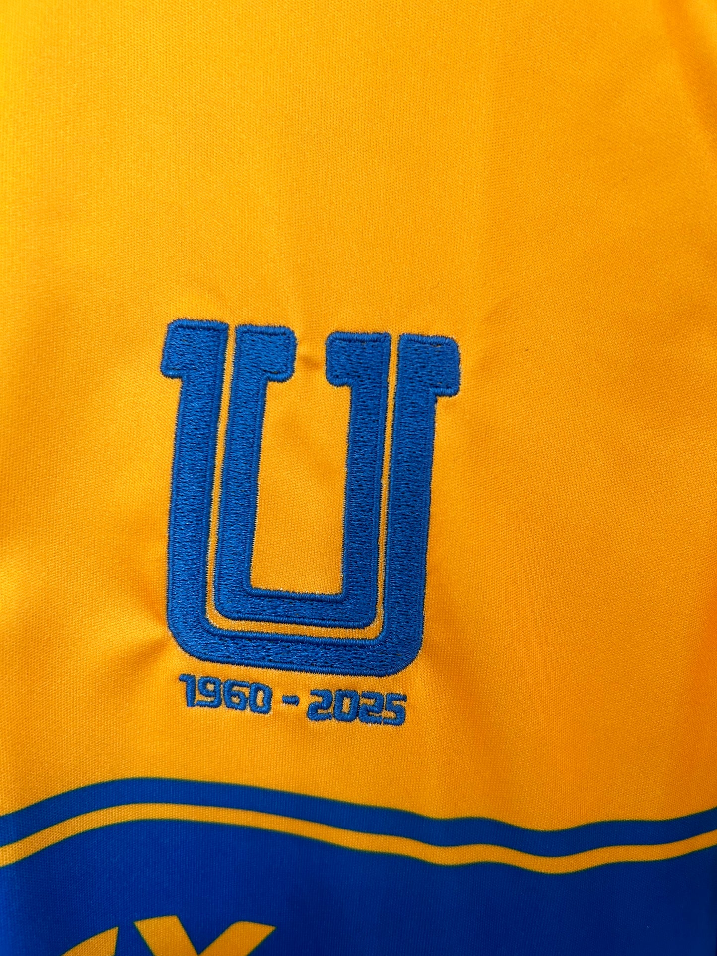 CAMISETA TIGRES UANL 25/26 – EDICIÓN ESPECIAL 1960-2025