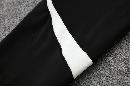 LIVERPOOL FC – KIT DE ENTRENAMIENTO 2025/26