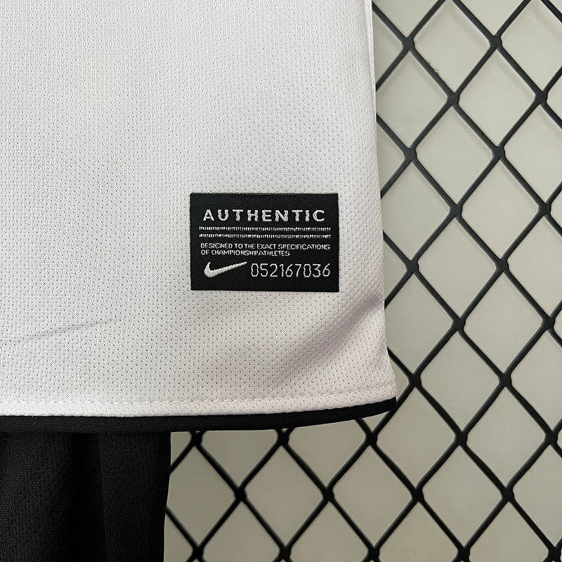 Conjunto Infantil Manchester United Final Champions League 2011 – AON by Nike