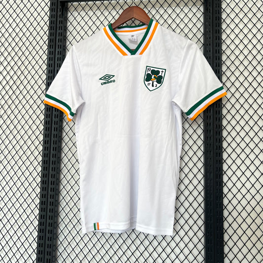 Camiseta Irlanda Retro 1990 – Blanca Clásica