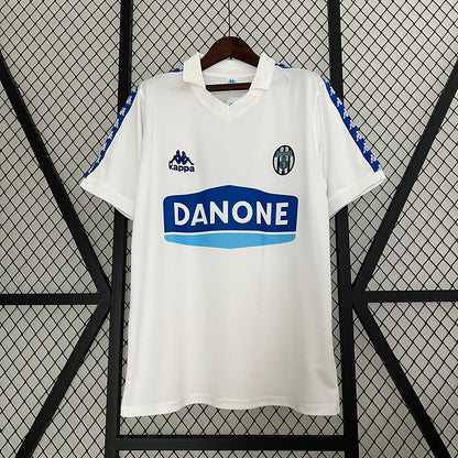Camiseta Juventus Away Kappa – Danone (1992-1994)
