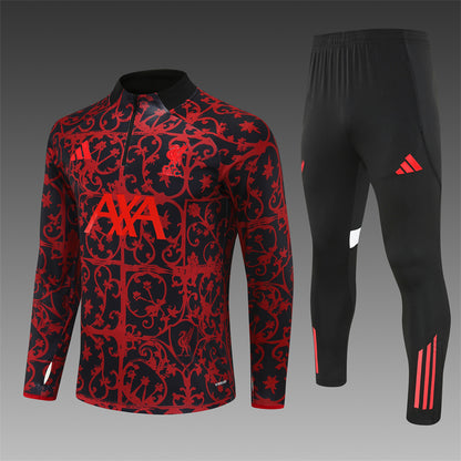Chándal de entrenamiento del Liverpool 2025/26 – Edición “Baroque Red”.