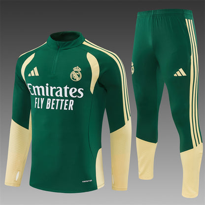Conjunto Real Madrid 2026/2027 – Verde/Beige Entrenamiento