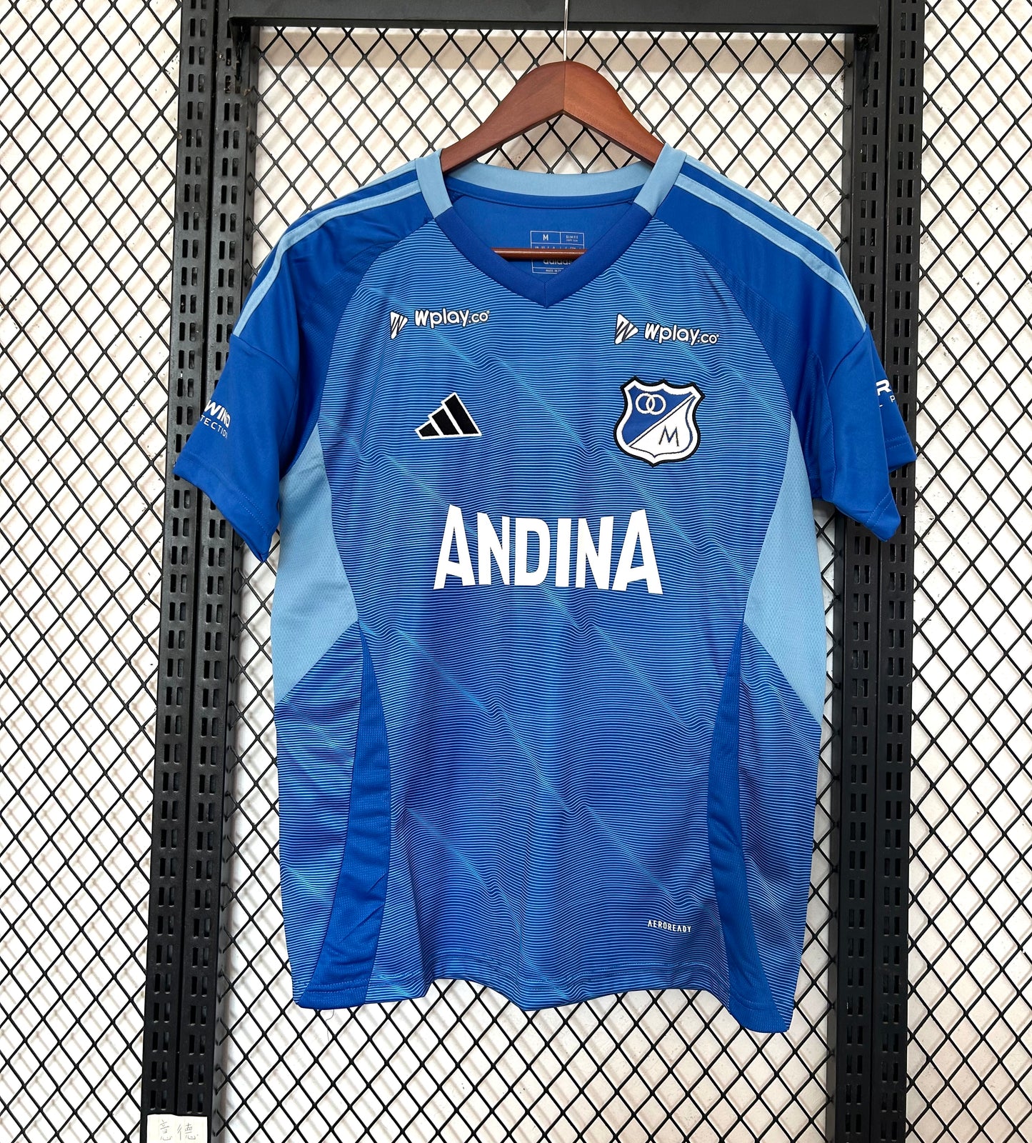 MILLONARIOS FC 2025/26 – CAMISETA LOCAL