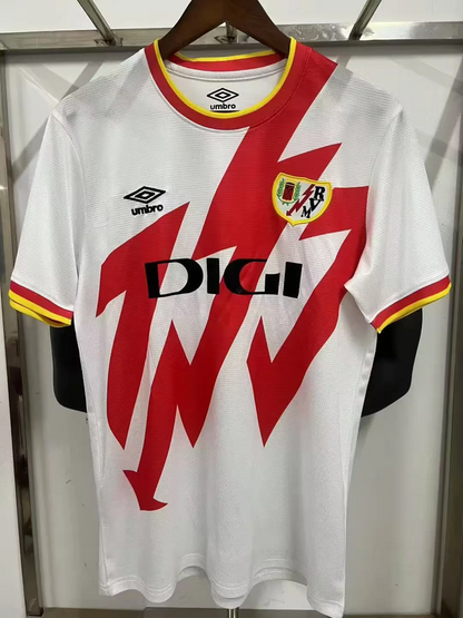 Camiseta Rayo Vallecano Local – Temporada 2025/26 (Oficial Umbro)